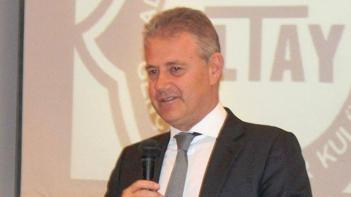 Altay'da Ahmet Nur Çebi vazgeçmiyor, şimdi de Mahmut Özgener sırada!
