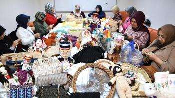 Ev bütçesine dev katkı! Malatyalı kadınlar sabırla dokuyup kazanca dönüştürüyor