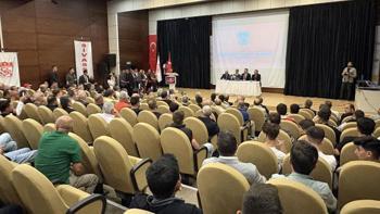 Sivasspor’da başkan ve yönetim için aday çıkmaması üzerine olağanüstü kongre kararı alındı