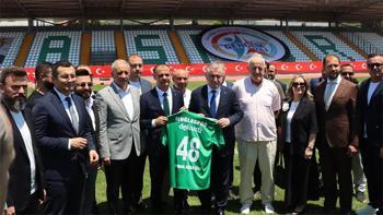 Muğlaspor’a çifte müjde: Bakan Bak'tan stadyum sözü, Göztepe'den golcü takviyesi!