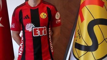 Galatasaray'ın eski yıldızı Eskişehirspor'a transfer oldu