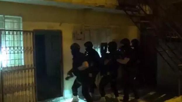 Adana'da 17 DEAŞ'lı terörist yakalandı! Bakan Yerlikaya duyurdu