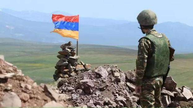 Rusya'dan Karabağ açıklaması: Ermeni güçler silahlarını teslim etti