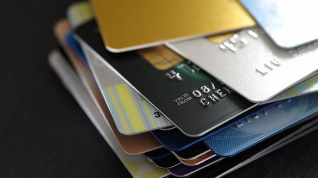Kredi kartı kullanan herkesi yakından ilgilendiriyor! İşte yeni kredi kartı faizi oranları