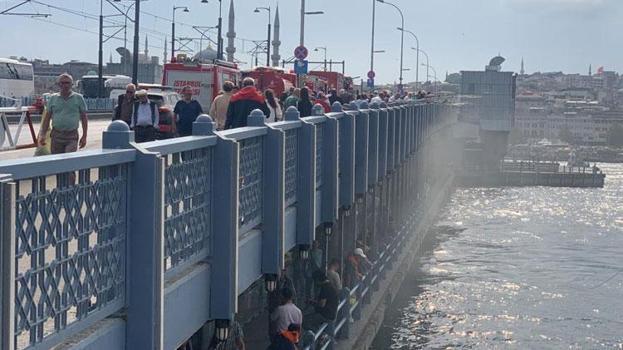 Galata Köprüsü’nde yangın paniği! İtfaiye ekipleri harekete geçti