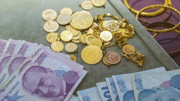 Altın fiyatları tepetaklak oldu! Düşüşe geçen gram altın için rekor tahmini geldi