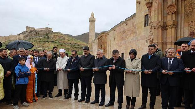 Divriği Ulu Cami 9 yıllık restorasyonun ardından ibadete açıldı!