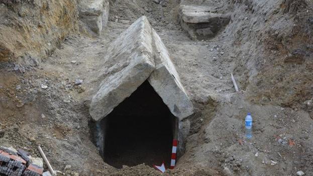 Su deposu kazısında tarihi mezar bulundu! Bölgede yeni kurallar hakim oldu