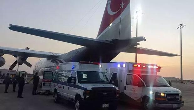 Hac ibadeti sırasında sağlık sorunu yaşayan 13 kişi Türkiye'ye getirilecek