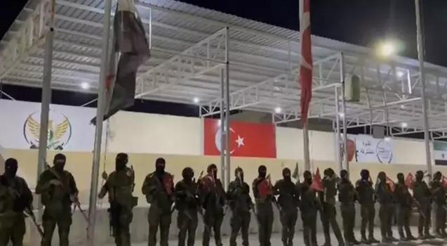 Suriyeli komutandan 'provokasyona gelmeyin' uyarısı: Türk bayrağı bizim kutsalımızdır!