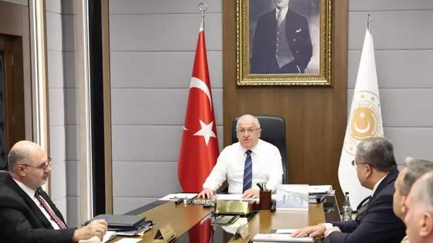 Milli Savunma Bakanı Güler: Kamu düzenini bozma girişimleri devletimizin birimleriyle başarısız kılınacaktır