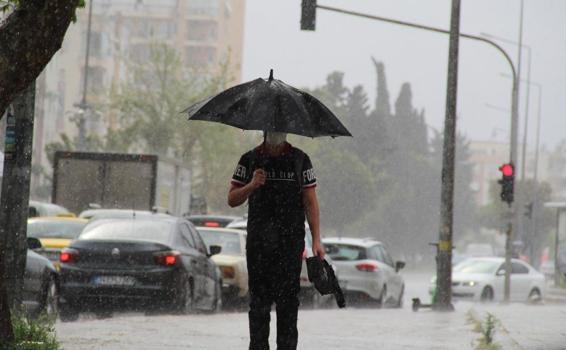 Meteoroloji'den son dakika yağmur uyarısı! Kavurucu sıcaklara kısa mola: İstanbul, Ankara, İzmir