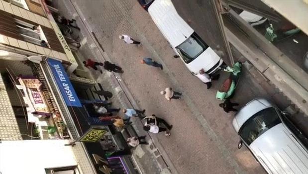 İstanbul Zeytinburnu'nda sokak ortasında silahlı çatışma: 1 ölü