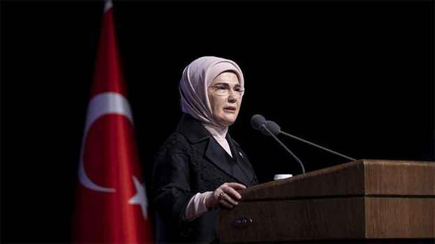 Emine Erdoğan'dan 30 Ağustos mesajı