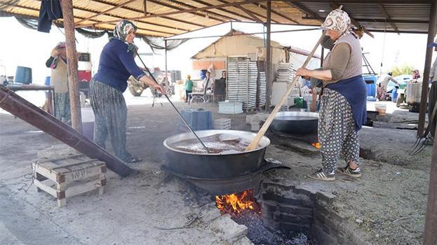 Niğde'de geleneksel yöntemlerle üretiliyor! Unutulmaya yüz tutmuş 'köfter'e talep çok, üreten yok