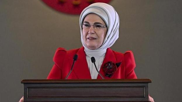 Emine Erdoğan: Koruyucu anne ve babalarımız, toplumdaki huzuru da inşa eder