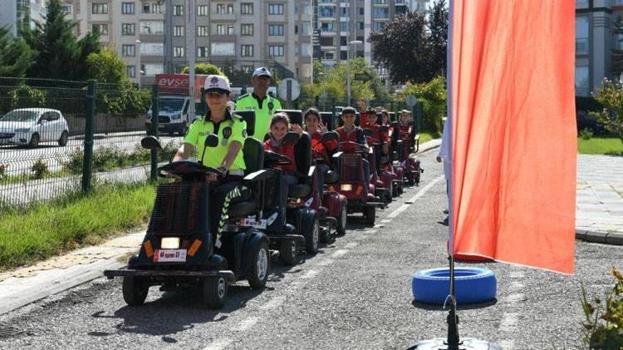 Malatya'da okul çevrelerinde ve servis araçlarında güvenlik önlemleri arttırıldı