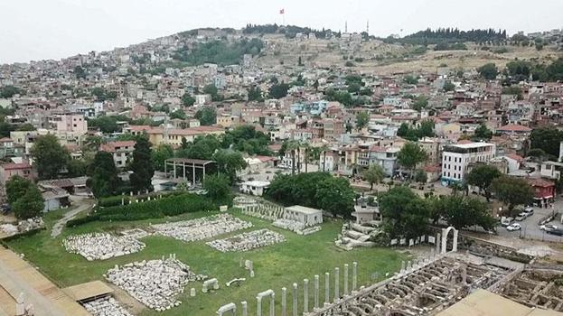 Smyrna Antik Kenti'nde Roma Dönemi'ne ait mutfak eşyaları bulundu