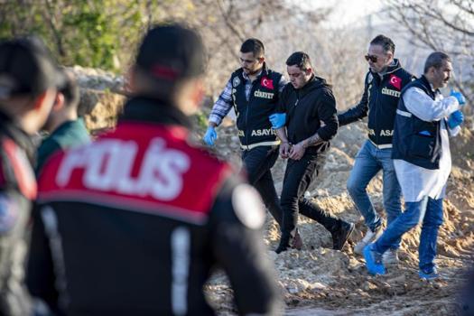 Antalya'da kan donduran olay: Önce baldızını sonra kuryeyi öldürüp aynı araziye gömdü! 5 ay yaşıyormuş gibi ailesine mesaj atmış