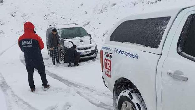 Giresun'da yoğun kar yağışı! Vatandaşlar mahsur kaldı