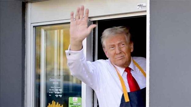 Trump yine şaşırttı! Fast food restoranında patates kızarttı