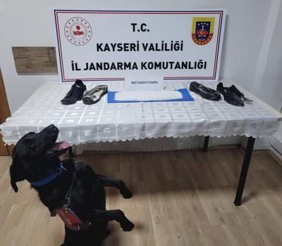 Kayseri'de ayakkabı tabanında uyuşturucu yakalandı