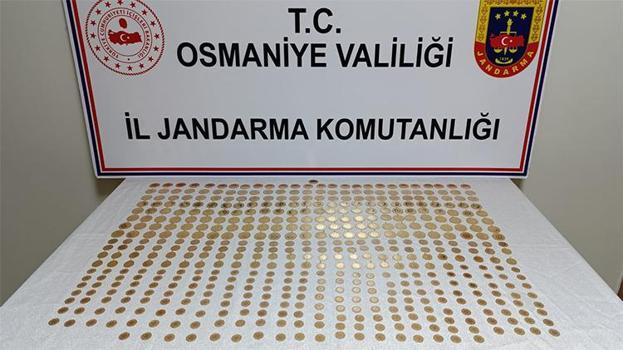 Osmaniye'de izinsiz basıldığı belirlenen 513 altın ele geçirildi