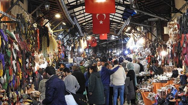 Gaziantep turist akınına uğradı! Bakırcılar Çarşı şenlendi