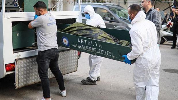 Antalya'da aynı odada 3 kardeş ölü bulundu! Farsça yazılan not gerçekleri ortaya çıkardı