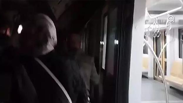 Üsküdar-Samandıra Metro Hattı'nda panik! Durakları tek tek pas geçti