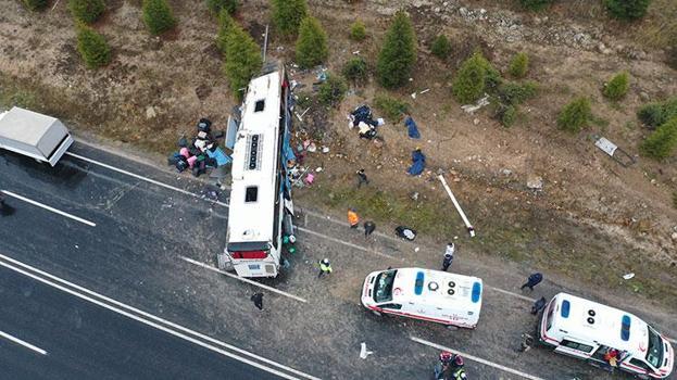 Eskişehir'de yolcu otobüsü kaza yaptı: Ölü ve yaralılar var