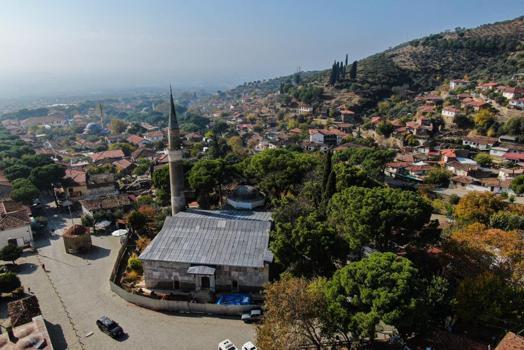 İzmir'de 712 yıllık ecdat yadigarı sahipsiz kaldı! Restorasyonu tamamlanmadı, vatandaşlar tepkili