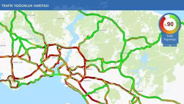 Sağanak yağışlar İstanbul'da etkili oldu! Trafik yoğunluğu yüzde 90'a ulaştı