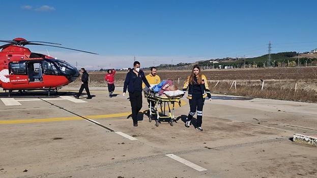 Ambulans helikopter, kalça kemiği kırılan kadın için havalandı