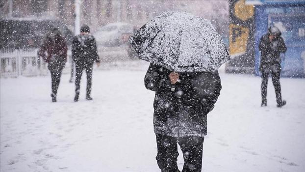 Sıcaklık değişmiyor, hava kar topluyor! Meteoroloji saat saat uyardı: 3 ilde bu kez kuvvetli geliyor