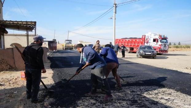 Münbiç'e giden yollar asfaltlanıyor! Eve dönüş için hazırlıklar devam ediyor