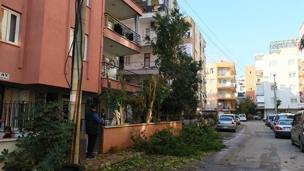 Bir mahalleli ondan şikayetçi! Tüm mahallenin elektriğini kesti, elektronik cihazlarını yaktı, hepsi dava açacak