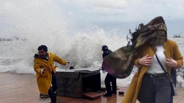 Meteoroloji son dakika duyurdu! Şakır şakır yağmur başladı, İstanbul dahil çok sayıda il için yeni uyarı geldi