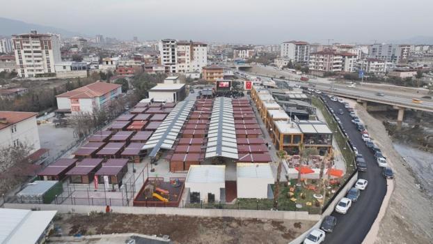 Hatay'da depremin izleri siliniyor: Kültür ve Sanat Çarşısı kentin özlenen canlılığını yeniden harekete geçirdi