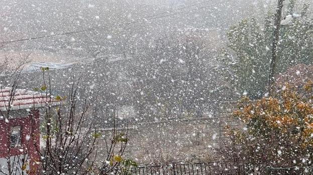 Yoğun kar yağışı başladı! Hava sıcaklıkları eksi 22'ye kadar düştü, kar günlerce yerde kalacak