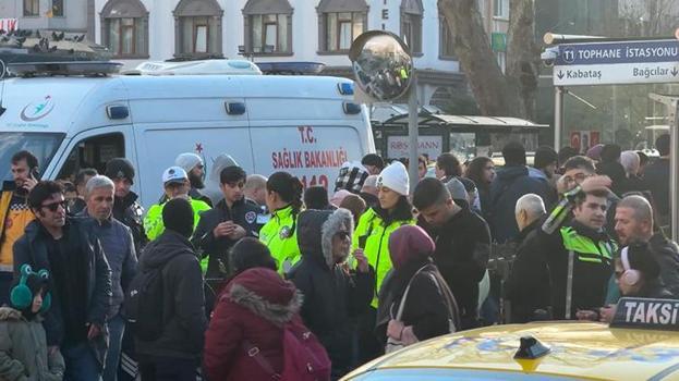 Beyoğlu Tophane durağında 79 yaşındaki adam tramvayın altında kaldı