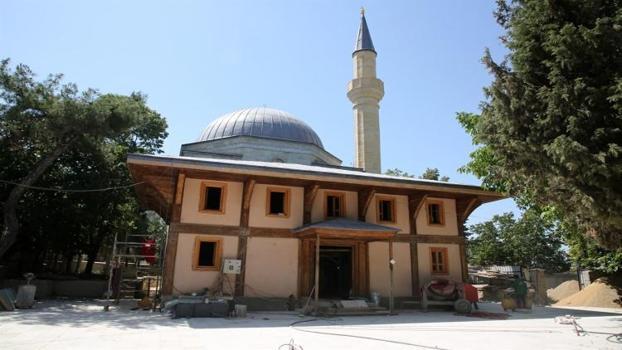 5 asırlık cami yarın ibadete açılacak!