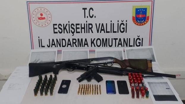 Eskişehir'de tefecilere jandarma operasyon düzenledi