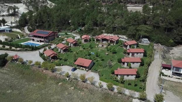 Çameli'nin doğayla iç içe ünlü Taş Konakları dünyaya tanıtılıyor