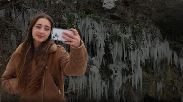 Sivas'ta bahar ayında ilginç görüntü! Hemen telefona sarıldılar