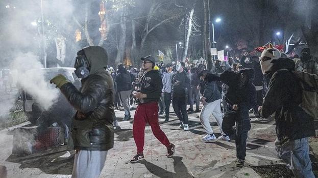 Bakan Yerlikaya açıkladı: Eylemlerde 343 kişi yakalandı