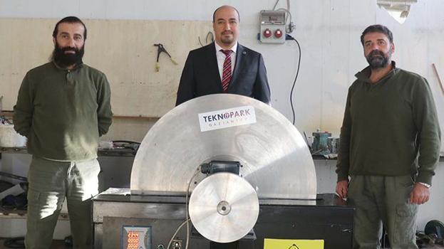 Gaziantep'te, çamaşır makinesi motoru kullanarak 2 dairenin enerji ihtiyacını karşılayacak cihaz geliştirildi