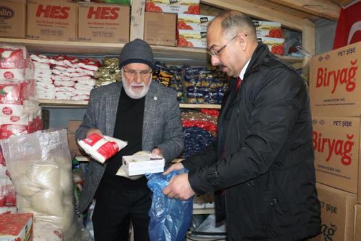 Sivas'ta açılan bu bakkalda para değil, dua geçiyor!