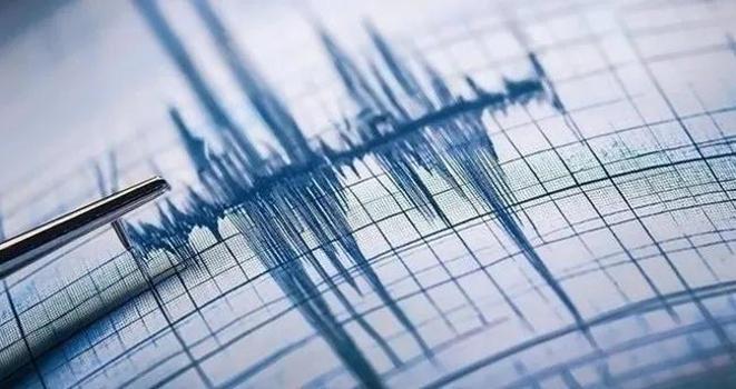 Ege Denizi'nde 4.9 büyüklüğünde deprem