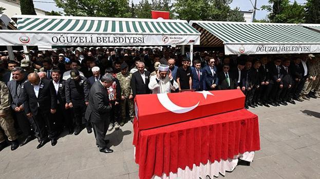Nevşehir'de kaza kurşunuyla şehit olan başçavuş Gaziantep'te toprağa verildi